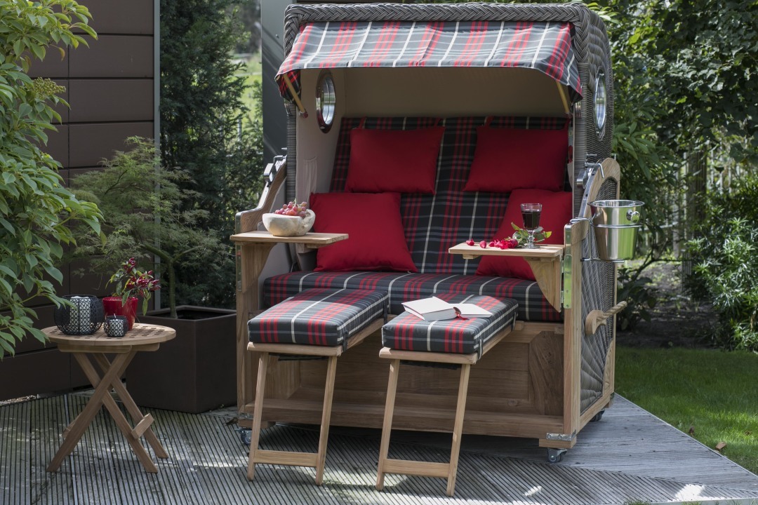01729_strandkorb_baltikum_teak_bullauge_grey_529_milieu-22jhpfcb1orxixt