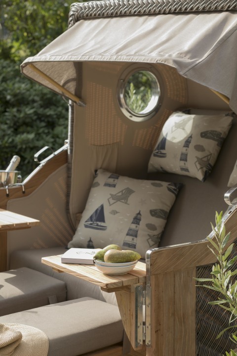 011719_strandkorb_baltikum_teak_bullauge_grey_540_milieu-7ha3clcoy0wpde